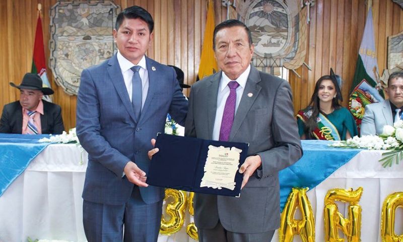 Indoamérica recibe reconocimiento del GAD Municipal de Tisaleo